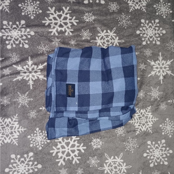 Pendleton home collection blanket blue checkered - Picture 3 of 5